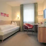 Am Jakobsmarkt 3* Nürnberg