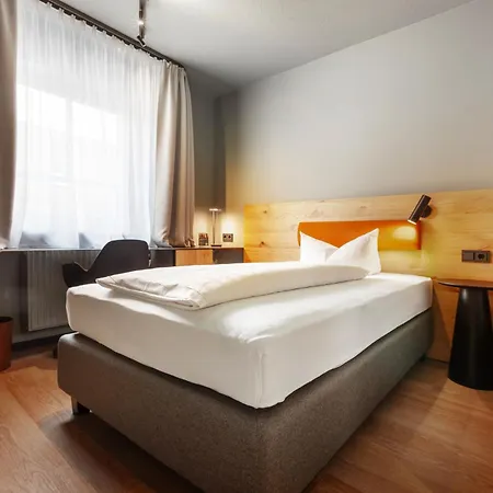 Am Jakobsmarkt Otel 3*