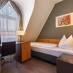 Am Jakobsmarkt Otel